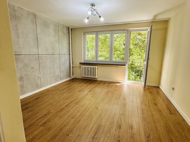 Do sprzedania przestronne 3 pokojowe mieszkanie 47 m² w Piastowie