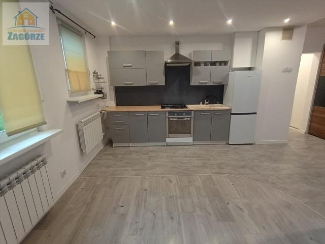 Do sprzedania przestronne 3 pokojowe mieszkanie 58 m² z balkonem
