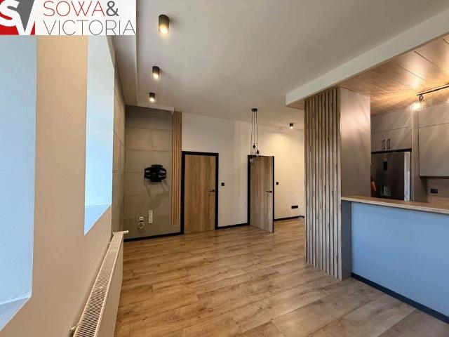 Do sprzedania przestronne 3 pokojowe mieszkanie 88,7 m² z ogródkiem w Świebodzicach