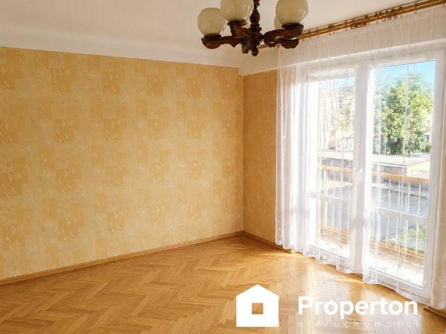 Do sprzedania przestronne 3 pokojowe mieszkanie z balkonem i piwnicą