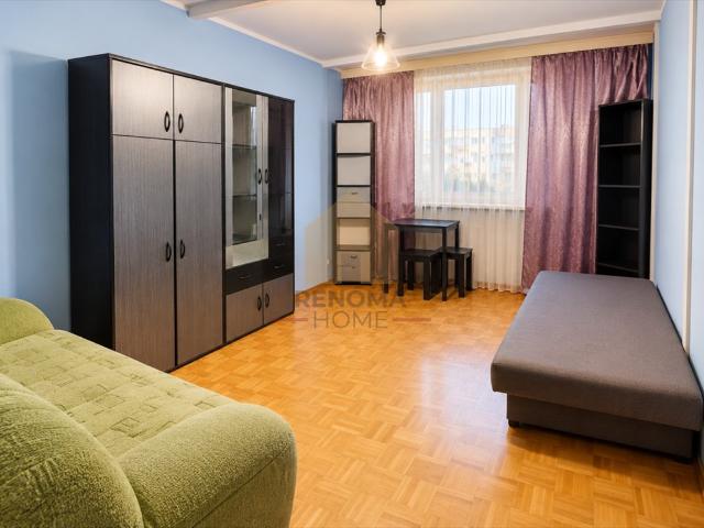 Do sprzedania przestronne 4 pokojowe mieszkanie 70 m² z balkonem