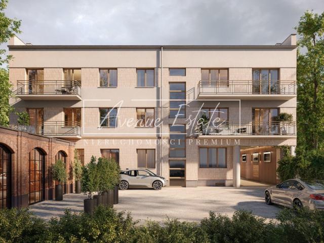 Do sprzedania przestronne 55 m² mieszkanie z dużym balkonem w odrestaurowanej kamienicy