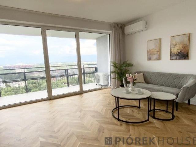 Do sprzedania przestronne 71 m² mieszkanie z panoramicznym widokiem w Warszawie
