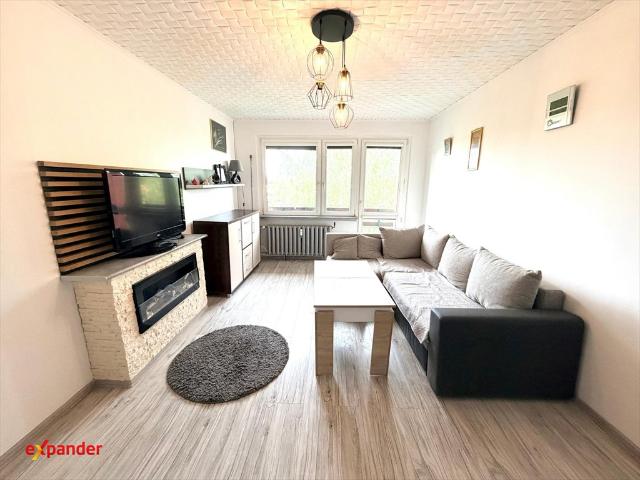 Do sprzedania przestronne 81,8 m² mieszkanie z balkonem w Legnicy