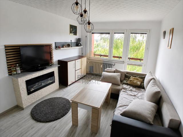 Do sprzedania przestronne 82 m² mieszkanie z balkonem w Legnicy