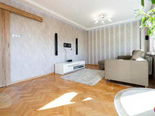 Do sprzedania słoneczne 3 pokojowe mieszkanie 54 m² w Aleksandrowie