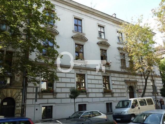 Do sprzedania unikalny poddasz w centrum Krakowa 351 m²