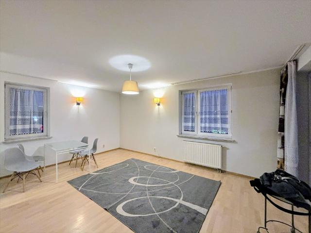 Do sprzedania 2 pokojowe mieszkanie 49 m² z balkonem w Krakowie