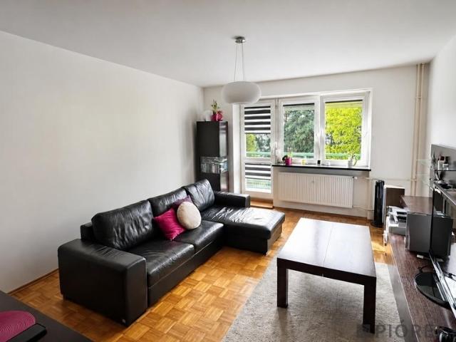 Do sprzedania 2 pokojowe mieszkanie 54 m² z balkonem w Warszawie