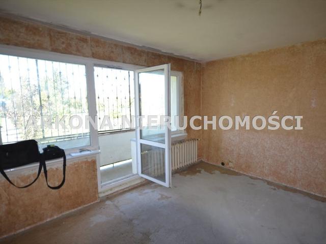 Do sprzedania 4 pokojowe mieszkanie z balkonem i garażem