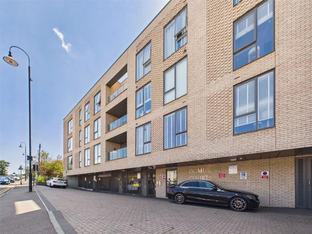 Domus Court, Crayford DA1, 3 bed flat to rent, £2,200 pcm | PrimeLocation