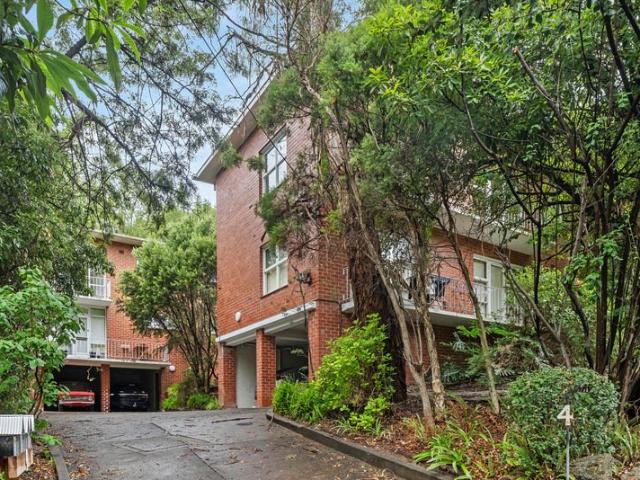 Domville Court Mid Century Block of Apartments on Individual Titles Offered in One Line