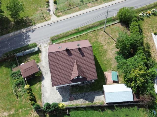 Dom 100 m² w Krzywej 8 ar działka podpiwniczony