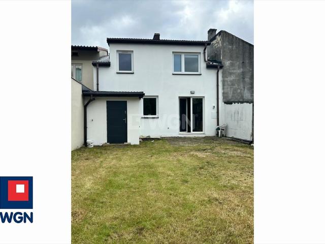 Dom 100 m² z kominkiem i dużą łazienką polecam!