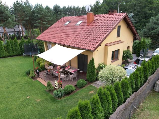 Na sprzedaż nowoczesny dom 129 m² w Potrzanowie z 2013 r
