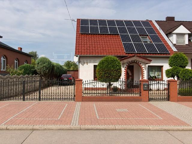 Dom 120 m² z ogrodem, garażem i fotowoltaiką polecam