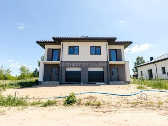 Dom 136,70 m², Dosin