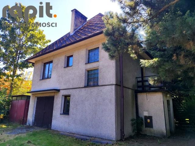 Dom 144 m², Stróża