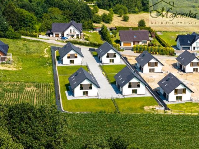 Dom 144 m², Zawada