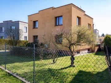 Dom 140m2 z garażem, ogród, blisko szkół i sklepów