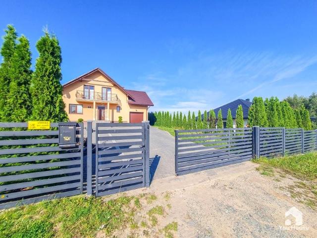 Dom 142 m², Bratian
