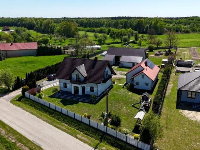 Dom 158 m², Szczeka