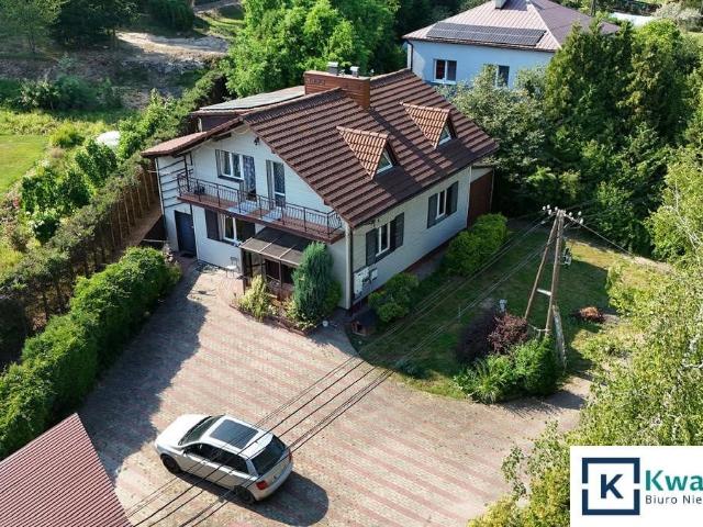 Dom 159 m² z garażami, fotowoltaiką Niebylec
