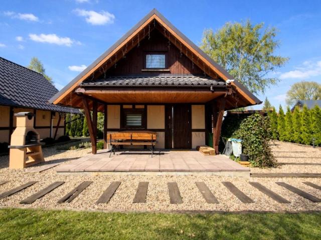 151 150 m², Byczyna