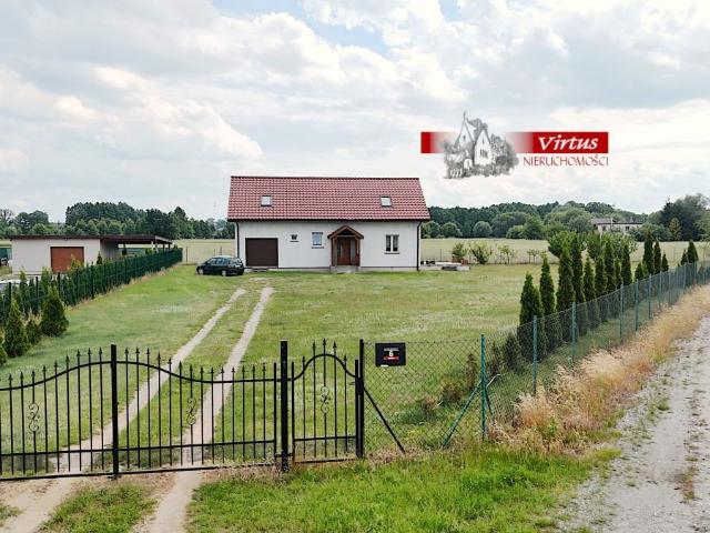 Zapraszam do obejrzenia domu 150 m² na dużej działce 2146 m² w Wierzycach