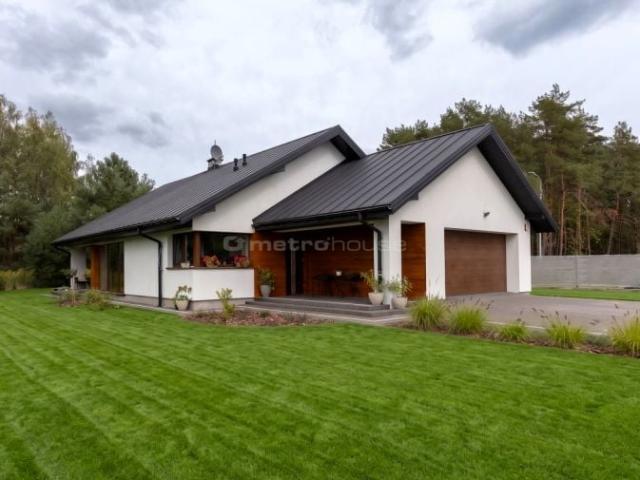 Dom 150 m², Serock