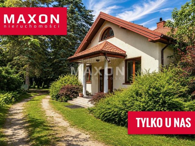 Przestronny dom 160 m² z ogrodem i garażem w Wesołej