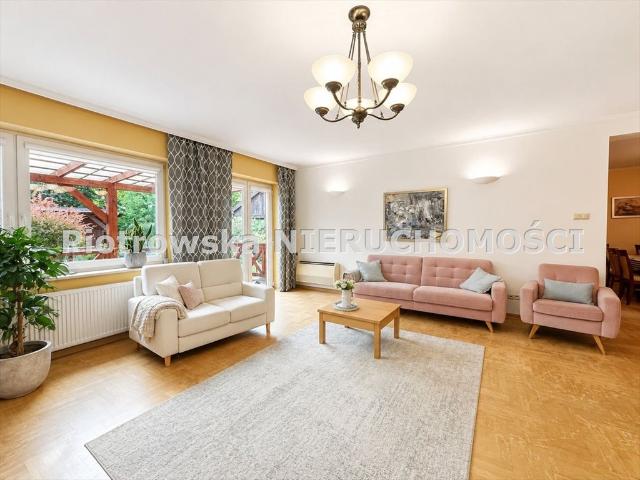 Dom 164 m² z ogrodem i garażem w Sieradzu polecam