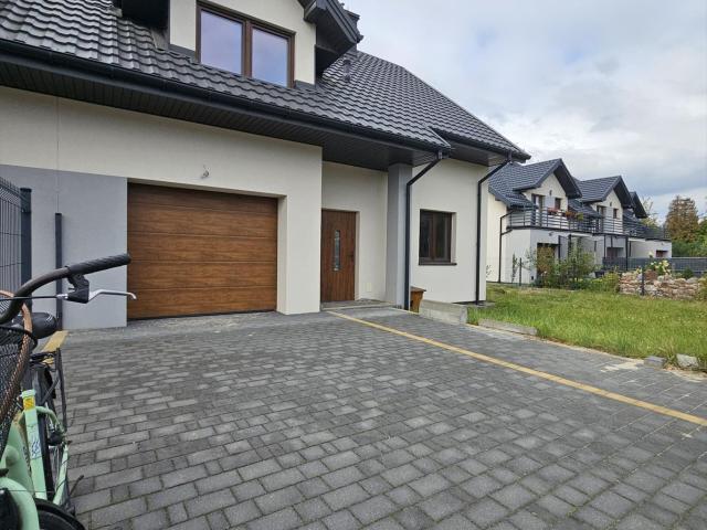 Dom 165 m² z ogrodem i tarasem gotowy do wprowadzenia