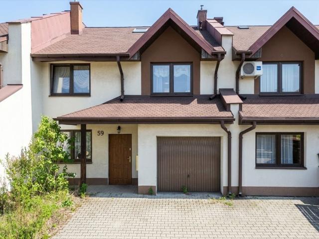 Dom 160 m2 z poddaszem, garażem i ogrodem w Mysłowicach