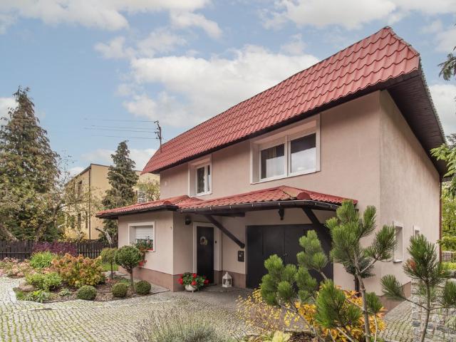 Dom 160m² z dębową podłogą i pięknym ogrodem