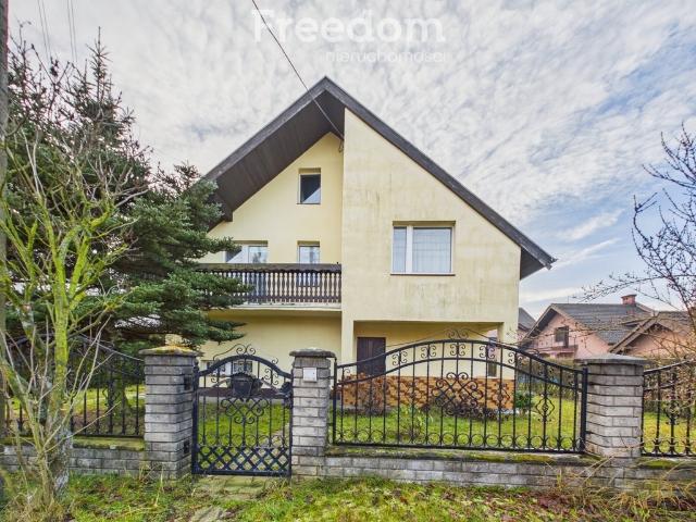 Dom 162 m² z kominkiem, garażem i ogrodem polecam!