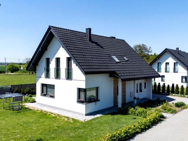 Dom 163 m², Wołowice