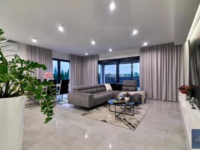 Dom 177,23 m², Krzewina