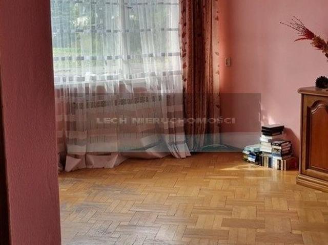 Dom 170 m² w Markach blisko komunikacji