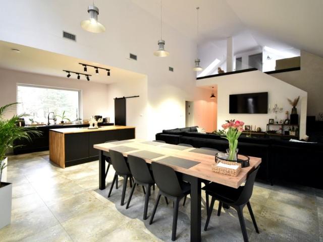 Dom 199 m², Santocko
