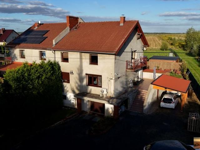 Dom 193,74 m², Parzyce