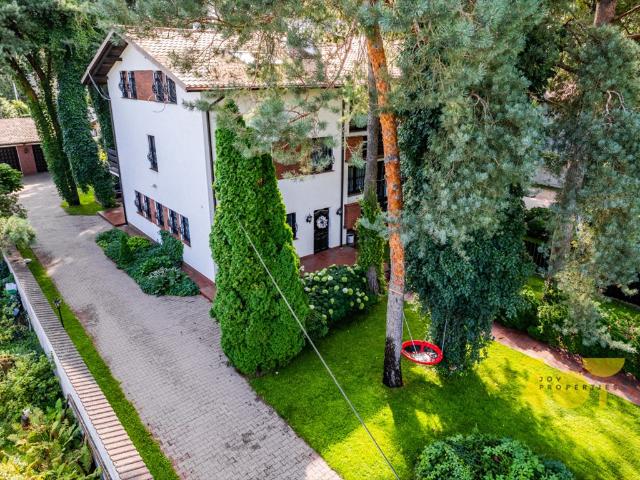 Dom 204,8 m² w Sulejówku 7 pokoi, ogród, garaż