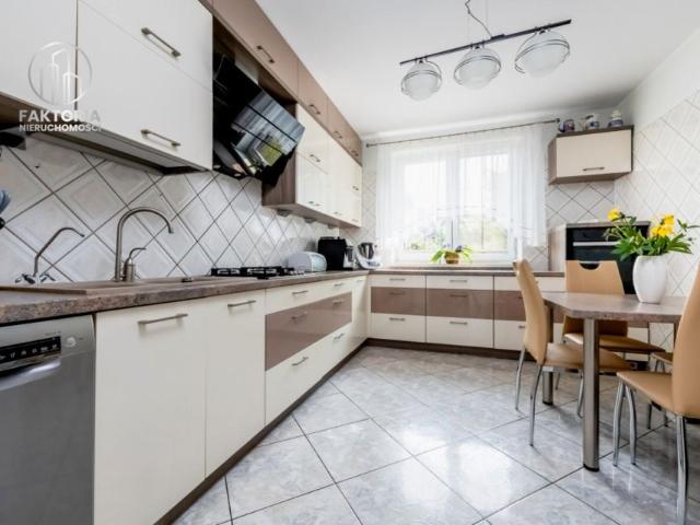 Dom 209 m², Ogrodniczki