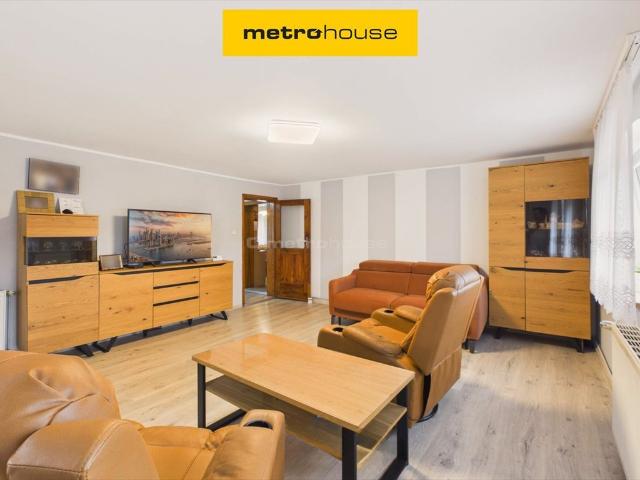 Dom 200 m² z 3 mieszkaniami, 68 arów zapraszam