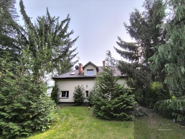 Dom 200 m² z działką 2350 m² w Radonię zapraszam