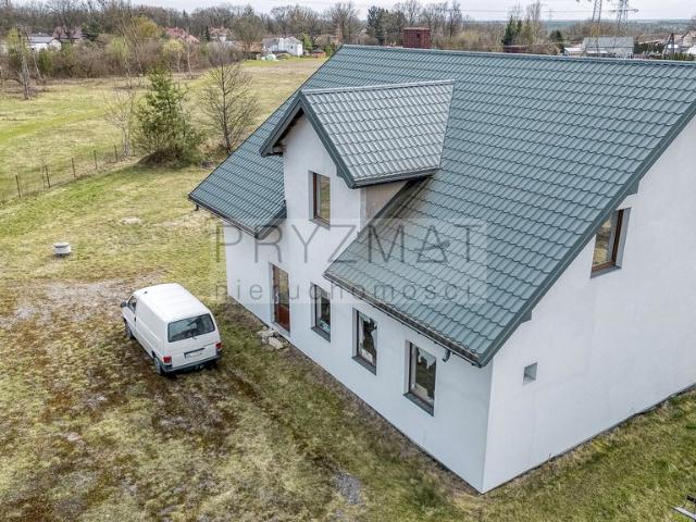 Dom 200m2 z funkcją usługową, 3 wejścia, ogrzewanie podłogowe