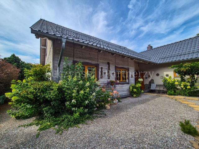 Dom 219 m² w Dziwiszowie blisko natury