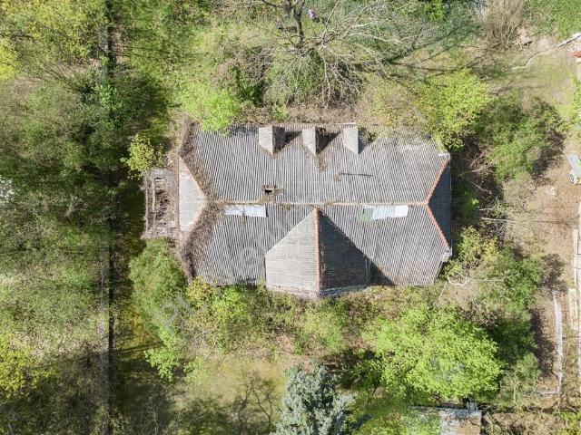 Dom 250 m² na działce 1765 m² w Milanówku polecam!