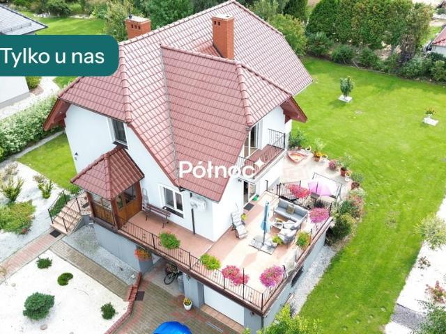Dom 263 m² z ogrodem i tarasem w Nowogrodźcu