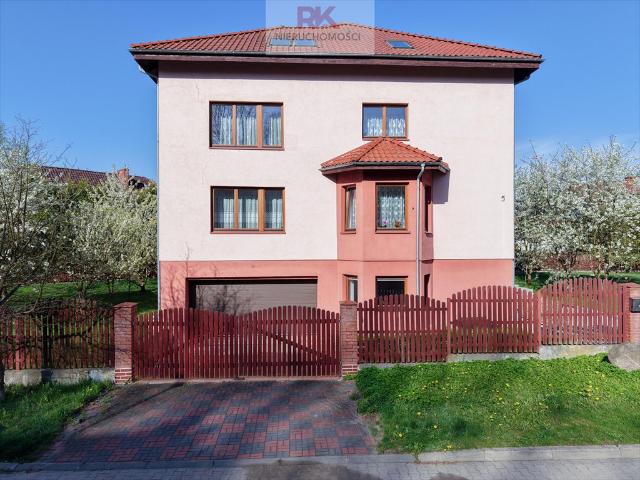 Dom 280 m2 wielopokoleniowy, pod inwestycję i wynajem